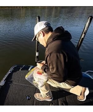 Alternative view of Įmautė Plano Stow All Series 3700 vandeniui atsparus laikymo krepšys Matmenys 35,56cm x 22,86cm. permatomas TPU medžiaga Vandeniui atsparus plastikinis užtrauktuku užsegamas maišelis masalams ir žvejybos įrankiams made in USA