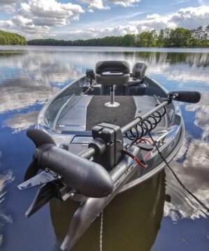 Alternative view of Super Kaina 1145eur Naujausia Versija 2026 GPS Inkaras Elektrinis VALTIES VARIKLIS Cayman B 55lbs with GPS 12V 1370mm (black) 1.7 with NEW GEAR BOX